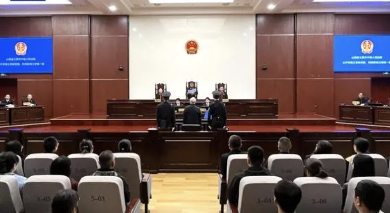 法律反腐之路的警示，王雪峰受贿案详述与反思——法律反腐十八年之路的启示