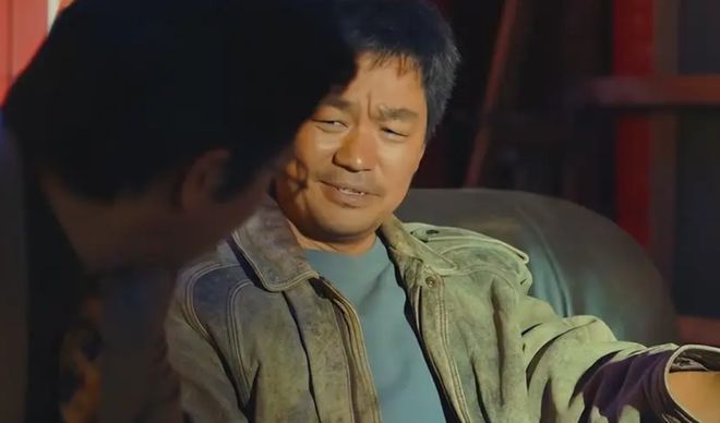 八角笼中的蜕变之路，小演员控诉背后的励志故事