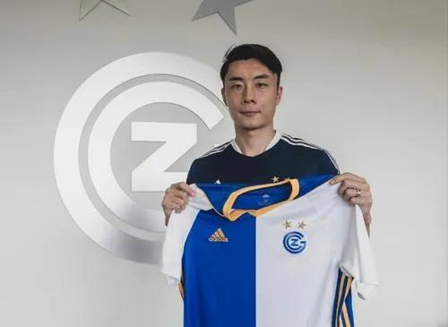 国脚李磊，家乡球迷热情支持，鼓舞人心！