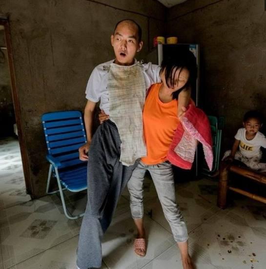 心灵与自然的奇妙之旅，弟弟家门口的等待与姐姐的旅行呼唤