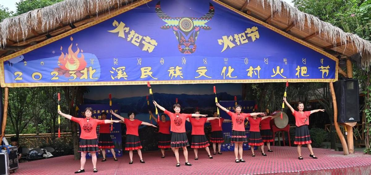 成都燃油车空地燃爆事件，应对步骤指南