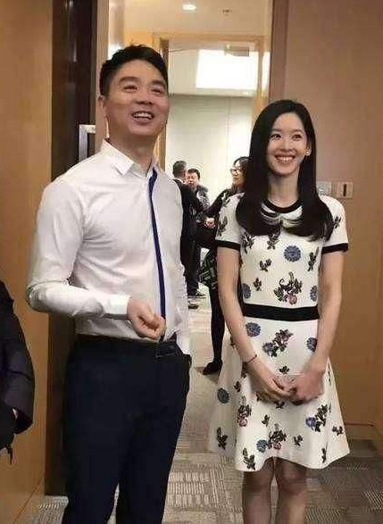 刘强东章泽天报警事件，背景、经过与影响全解析