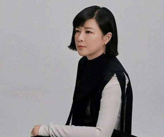 杜华怼旗下艺人，提升知名度的策略反思与步骤指南