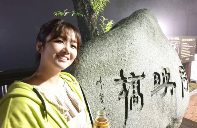 韩国女歌手抗癌之旅，舌癌与自然的疗愈力量