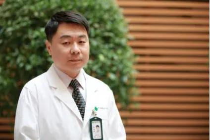 网红涌入上海三甲医院打卡拍照现象背后的深度观察分析