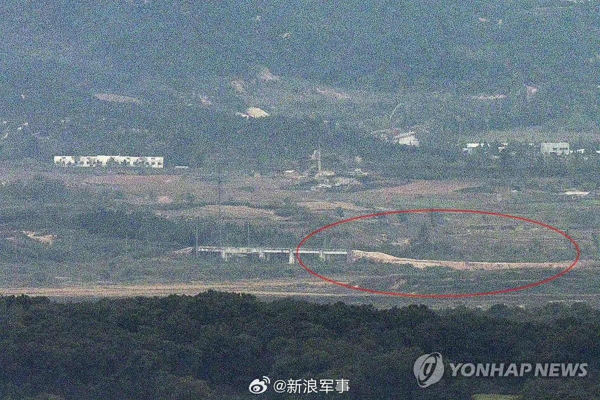 韩朝紧张局势升级，朝鲜炸毁部分朝韩间通路，韩国军队积极应对逆境