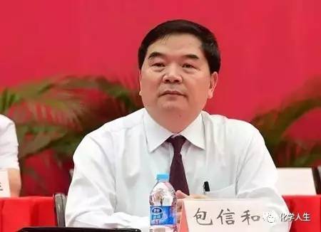 包信和院士慷慨捐赠奖金，探寻小巷特色小店，展现科技与人间的温情