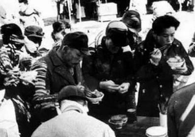 深海奇遇，居民疑打捞水雷，挑战与成长之路