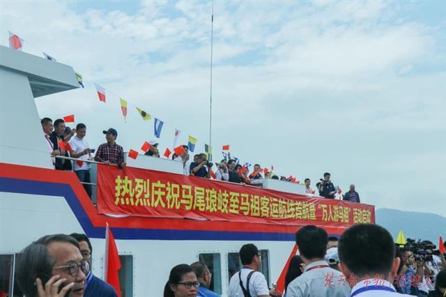 海警万吨舰首次参与对台任务，展示强大实力与决心