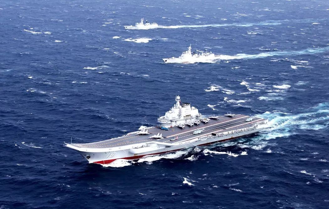 辽宁舰航母编队参与围岛演习