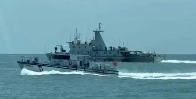 四支海警舰艇编队环台岛巡航的力量与自信