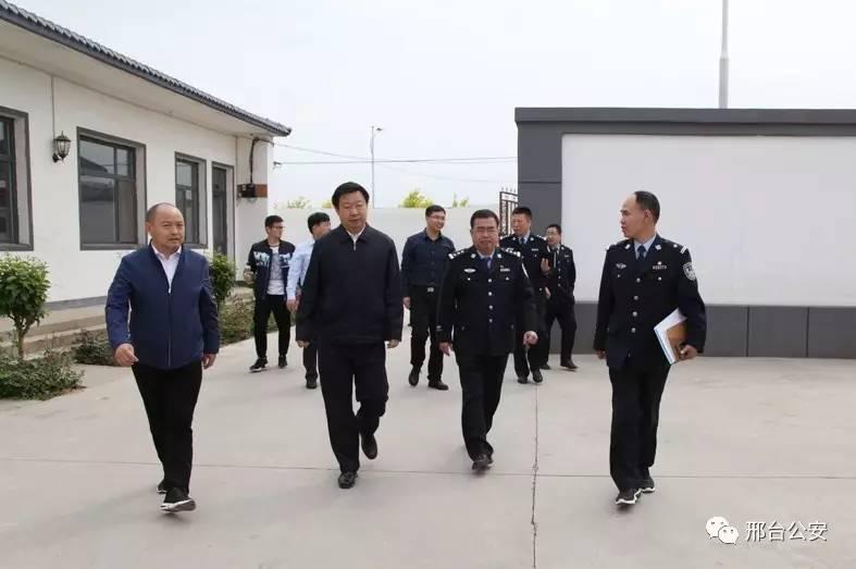 体验前沿高科技产品，彰显个人魅力，朋友间的面子之选