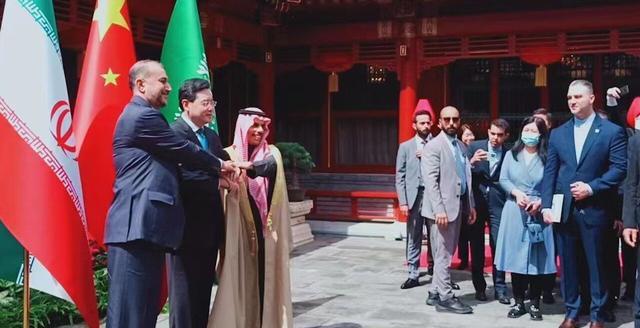 沙特向中国投喂背后的深情厚谊，跨越时空的涉政友谊展现