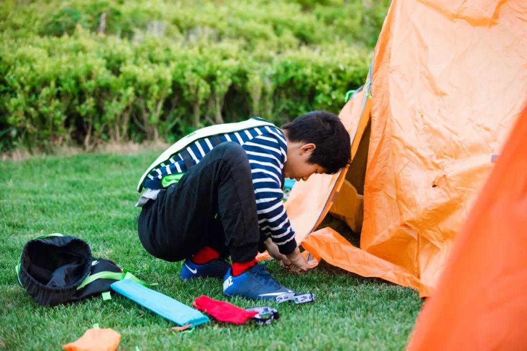 男子漂流67天奇迹生还，体重骤减百斤，逆境中的坚韧与重生之路