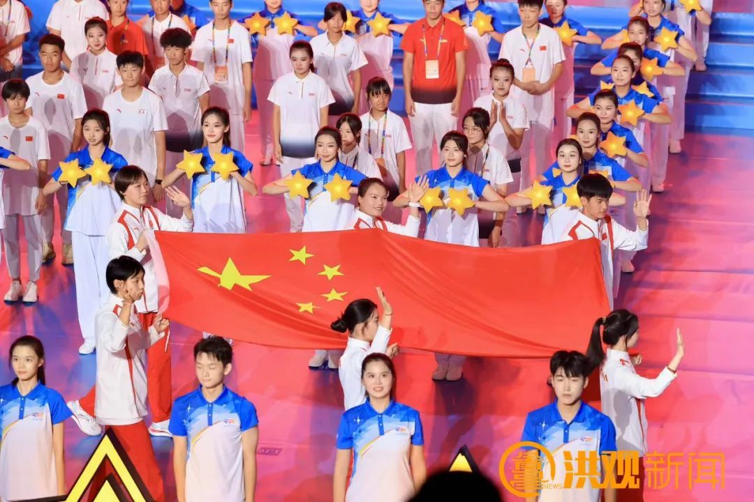 盛李豪的奋斗之路，国家队中的励志之旅与成功庆祝时刻