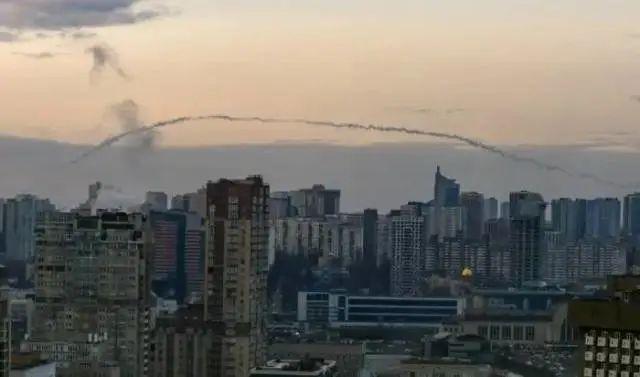 深圳小区突发火灾，多次传出爆炸声！应对步骤与紧急指南