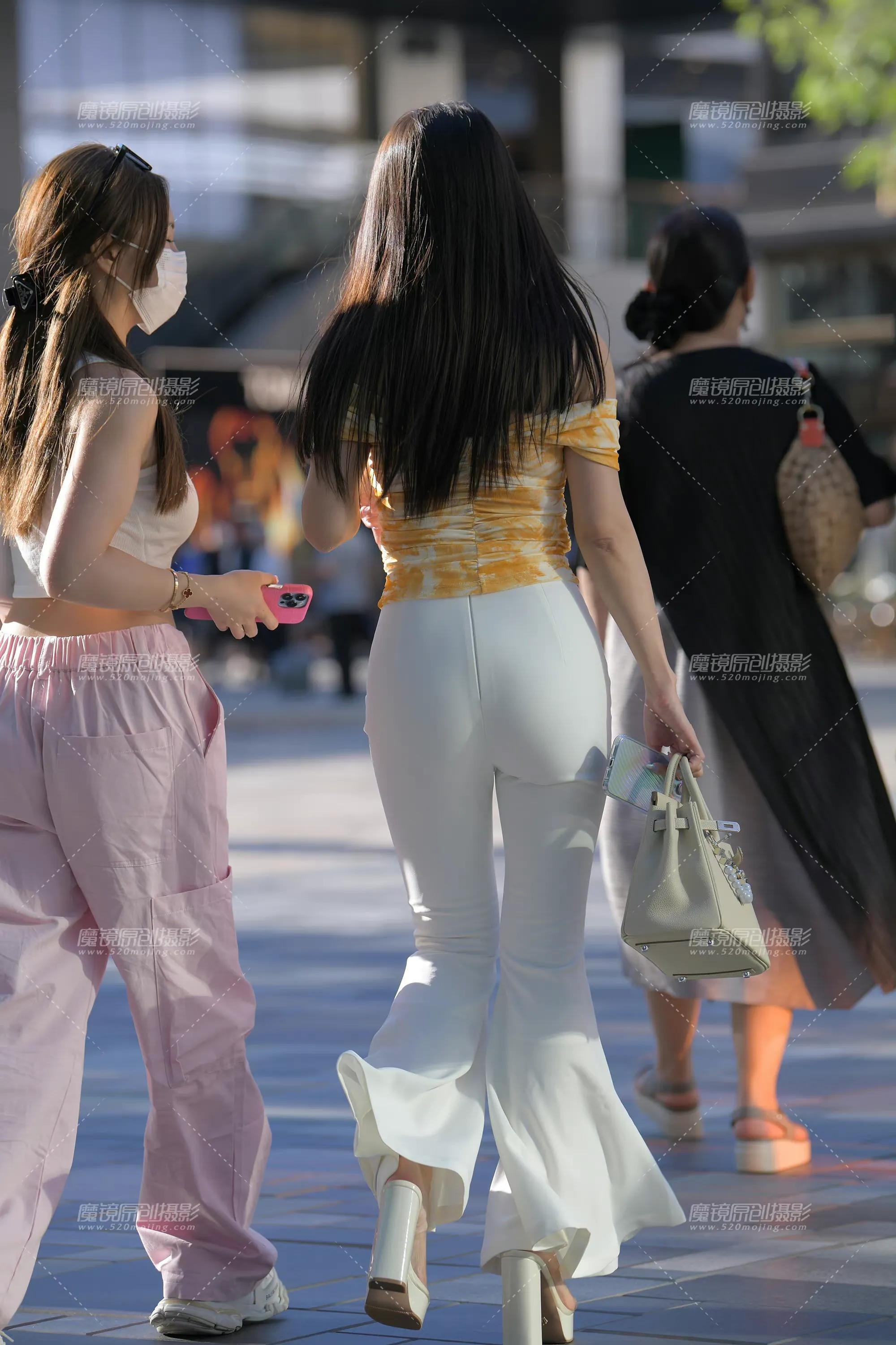 最新夏街拍，时尚还是商业？个人观点深度探讨