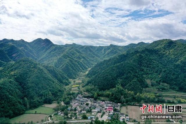 成县隐藏版特色小店惊艳亮相，小巷深处的独特风味最新新闻