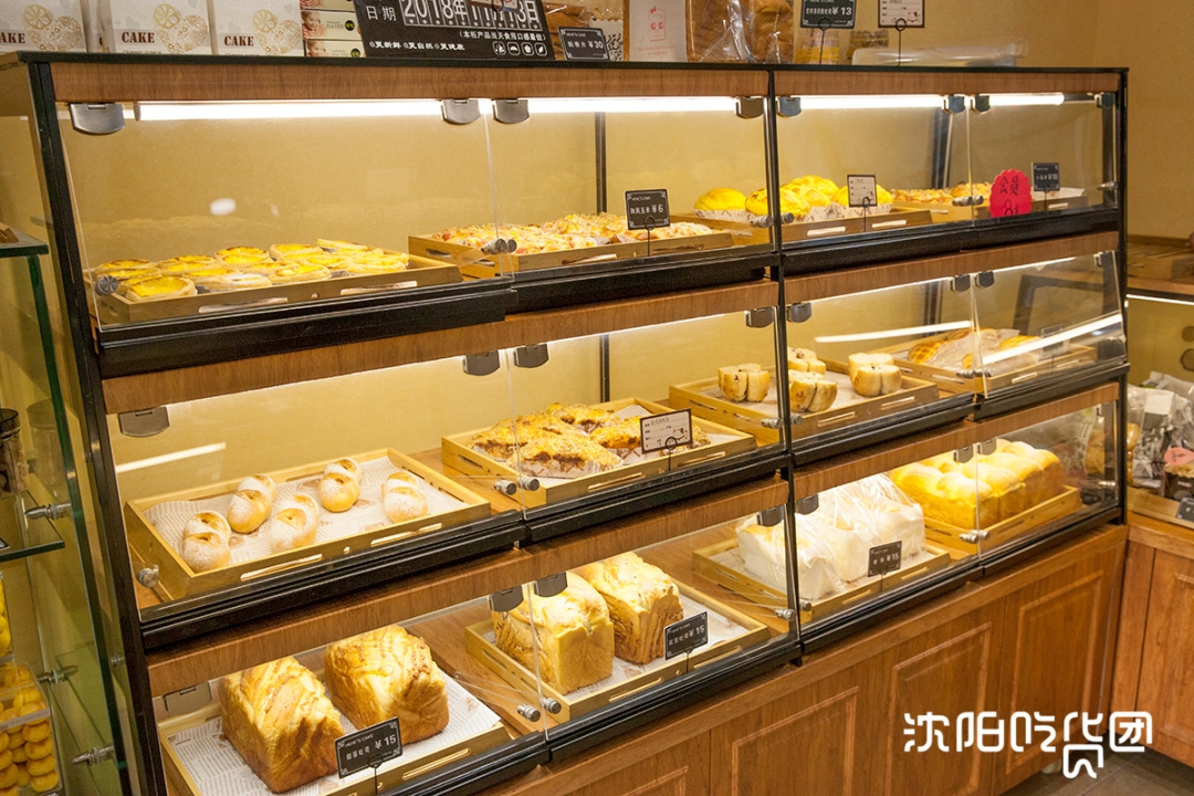 最新蛋糕面包店转让，接手还是谨慎？