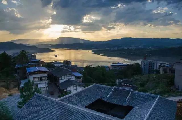 忠县高铁最新动态，启程自然之旅，探寻心灵静谧之地