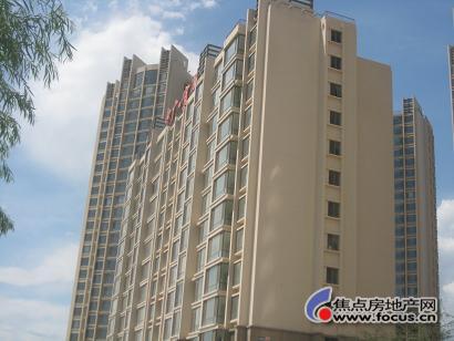 湛江楼盘网最新房价探索自然美景之旅，宁静港湾的寻觅之路