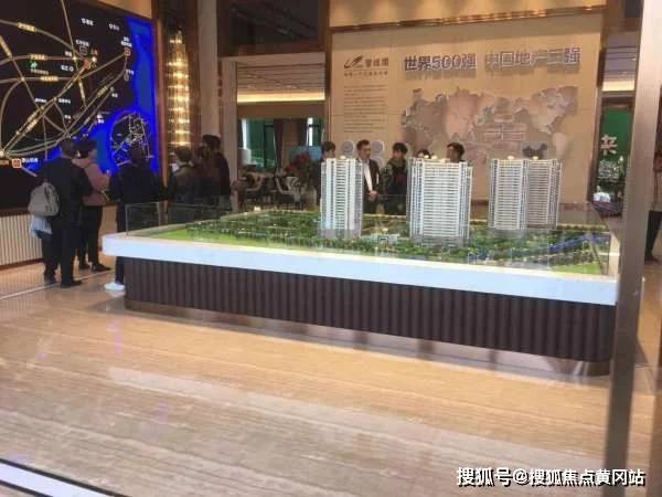 英雄连最新版本深度解析与观点阐述