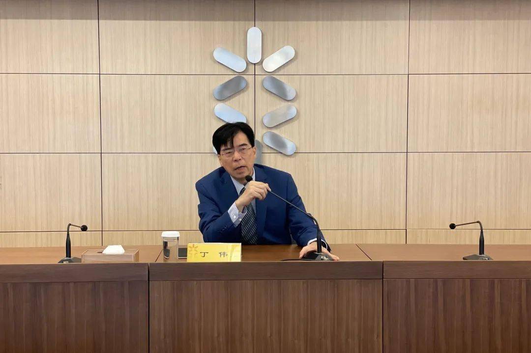 广州农商银行原副行长罗金诗被查，逆境中的成长与变化之路