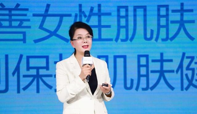 郑州翻版小岳岳亮相，AI科技新品开启智能生活新纪元