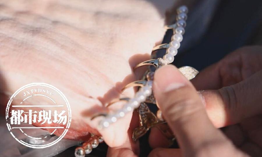 戴鲨鱼夹摔倒导致重度昏迷女子的康复之路，接回家详细步骤指南