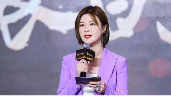 杜华怼旗下艺人背后真相揭秘，责任归属与各方观点热议