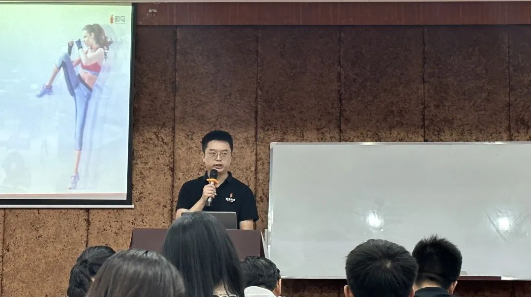 陈争鸣的最新动态，变化中的学习之旅铸就自信与成就之源