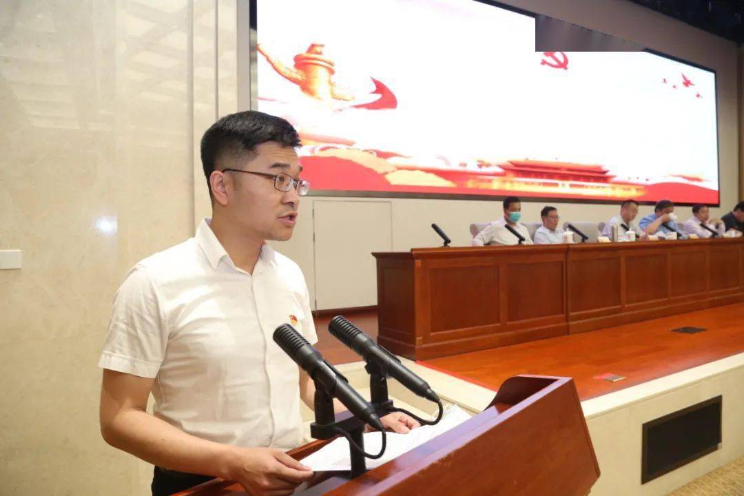 南京大厂，最新动态揭示双刃剑效应下的城市发展与应对策略