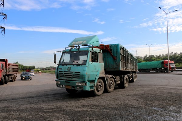 福田最新货车，启程探索自然美景的伙伴