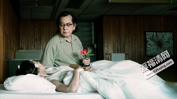 黄秋生新电影失眠，小巷深处的隐藏故事
