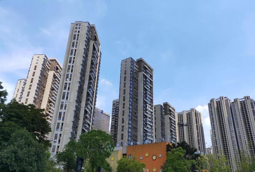杭州最新楼市概览，背景、事件与地位
