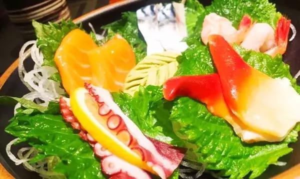 RNG最新阵容揭秘，小巷中的隐藏宝藏与特色小店的独特魅力