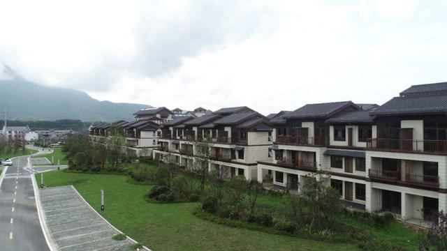 邹城贴吧最新消息，自然美景探索之旅的心灵洗礼与重生之旅