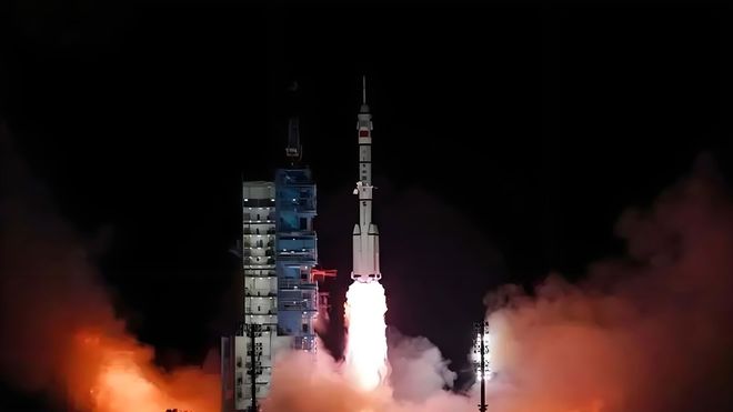 火箭队最新阵容2019群星闪耀，时代背景下的影响与启示