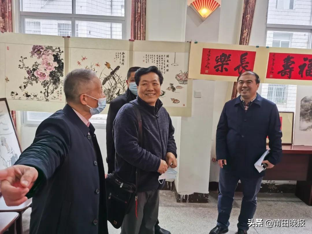 最新猪新闻,最新猪新闻——科技引领未来，智能养猪新体验