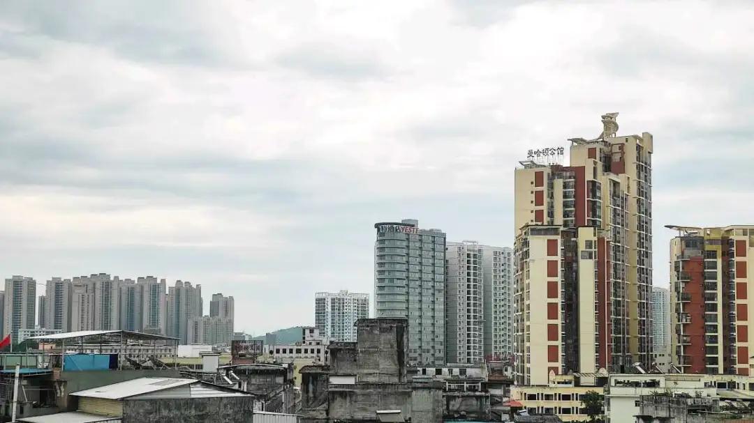 时代背景下的平南最新房价与楼市探析